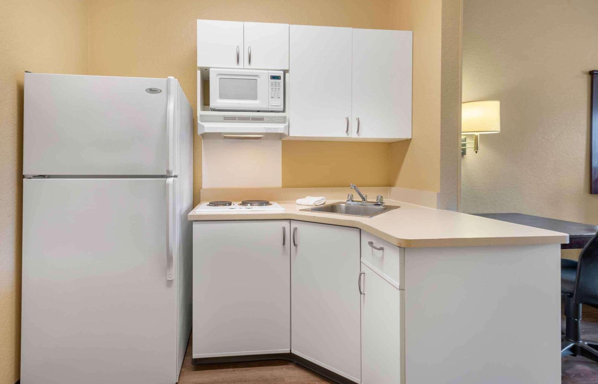 Extended Stay America Suites - Princeton - South Brunswick South Brunswick Terrace Dış mekan fotoğraf